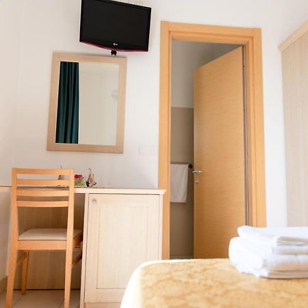 Hotel Capitano Tortoreto Екстериор снимка