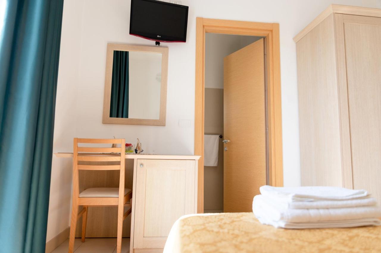 Hotel Capitano Tortoreto Екстериор снимка