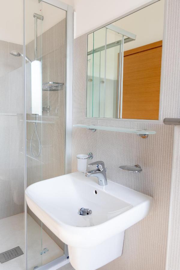 Hotel Capitano Tortoreto Екстериор снимка