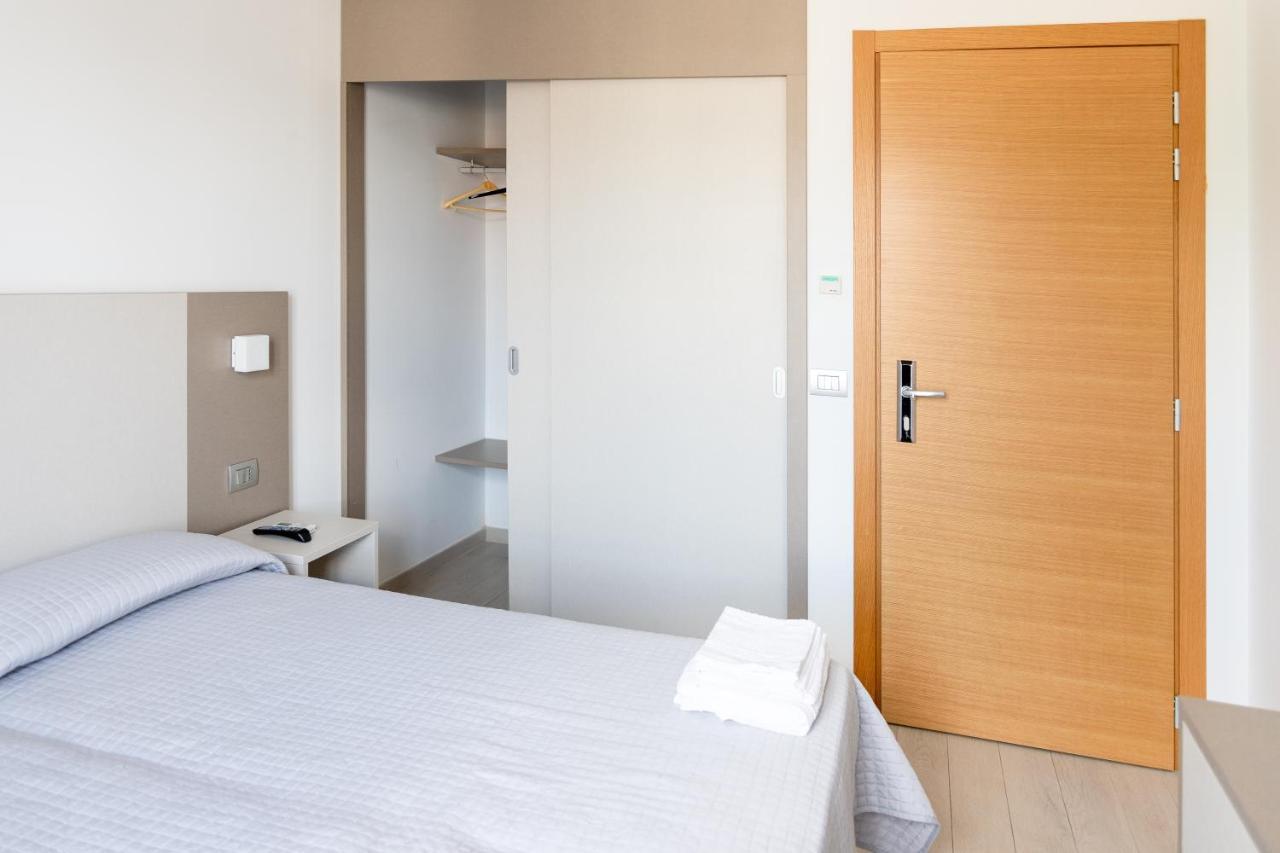 Hotel Capitano Tortoreto Екстериор снимка