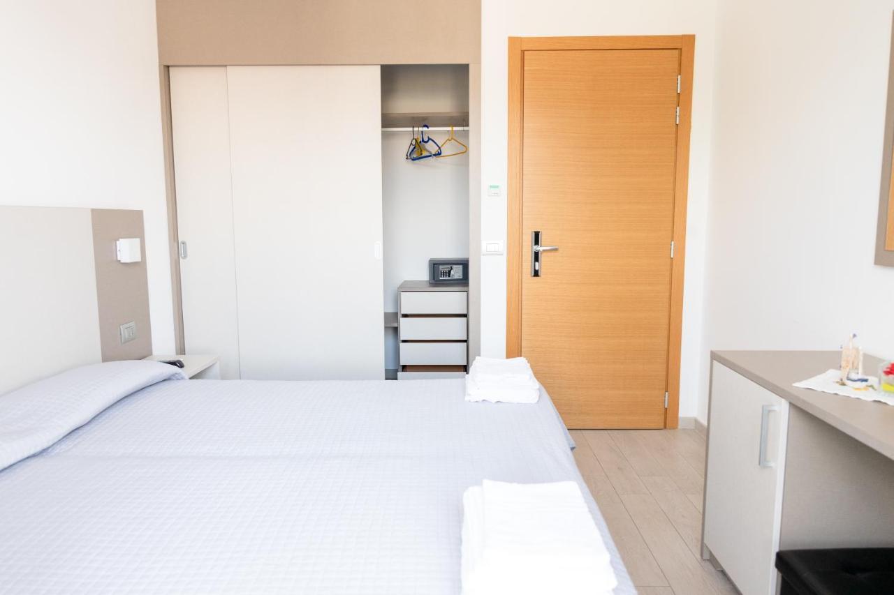Hotel Capitano Tortoreto Екстериор снимка