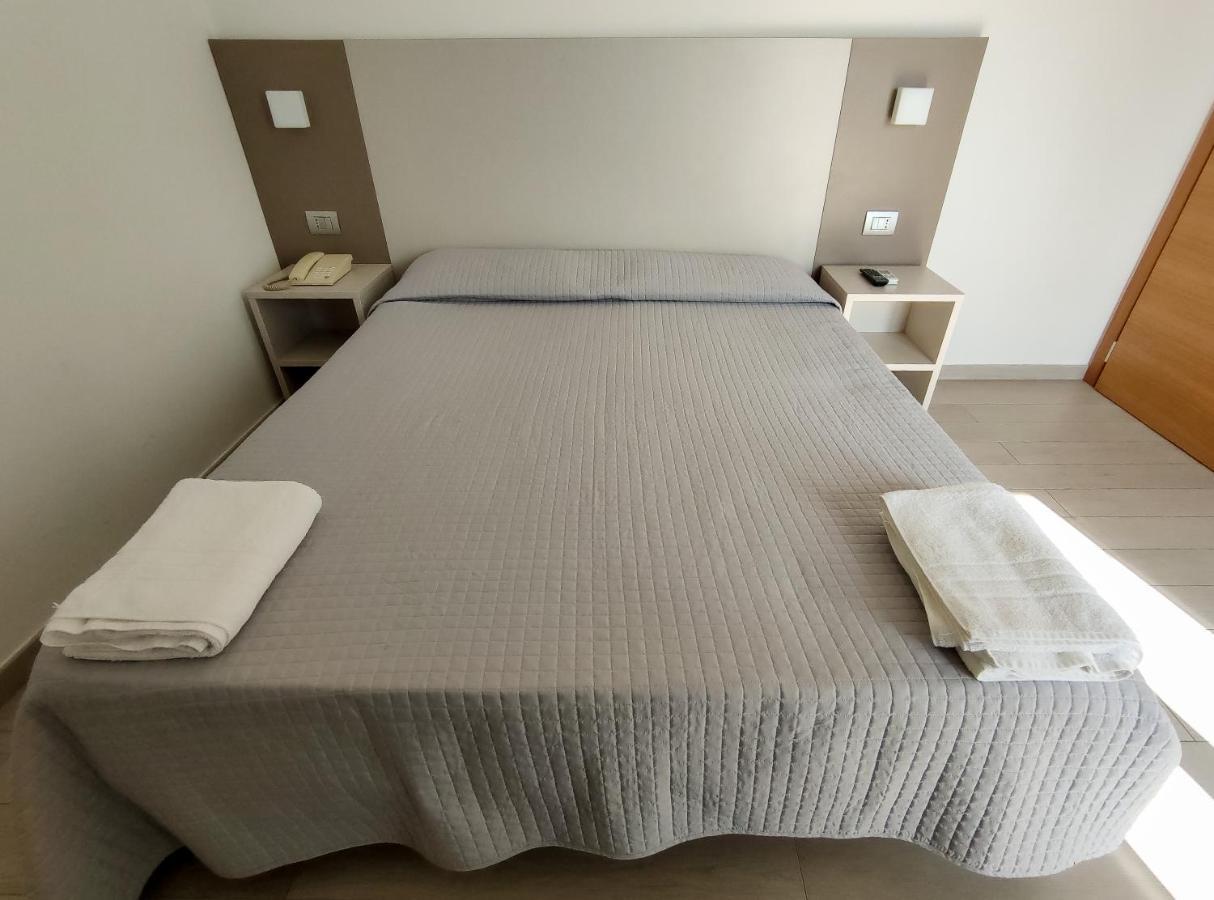 Hotel Capitano Tortoreto Екстериор снимка