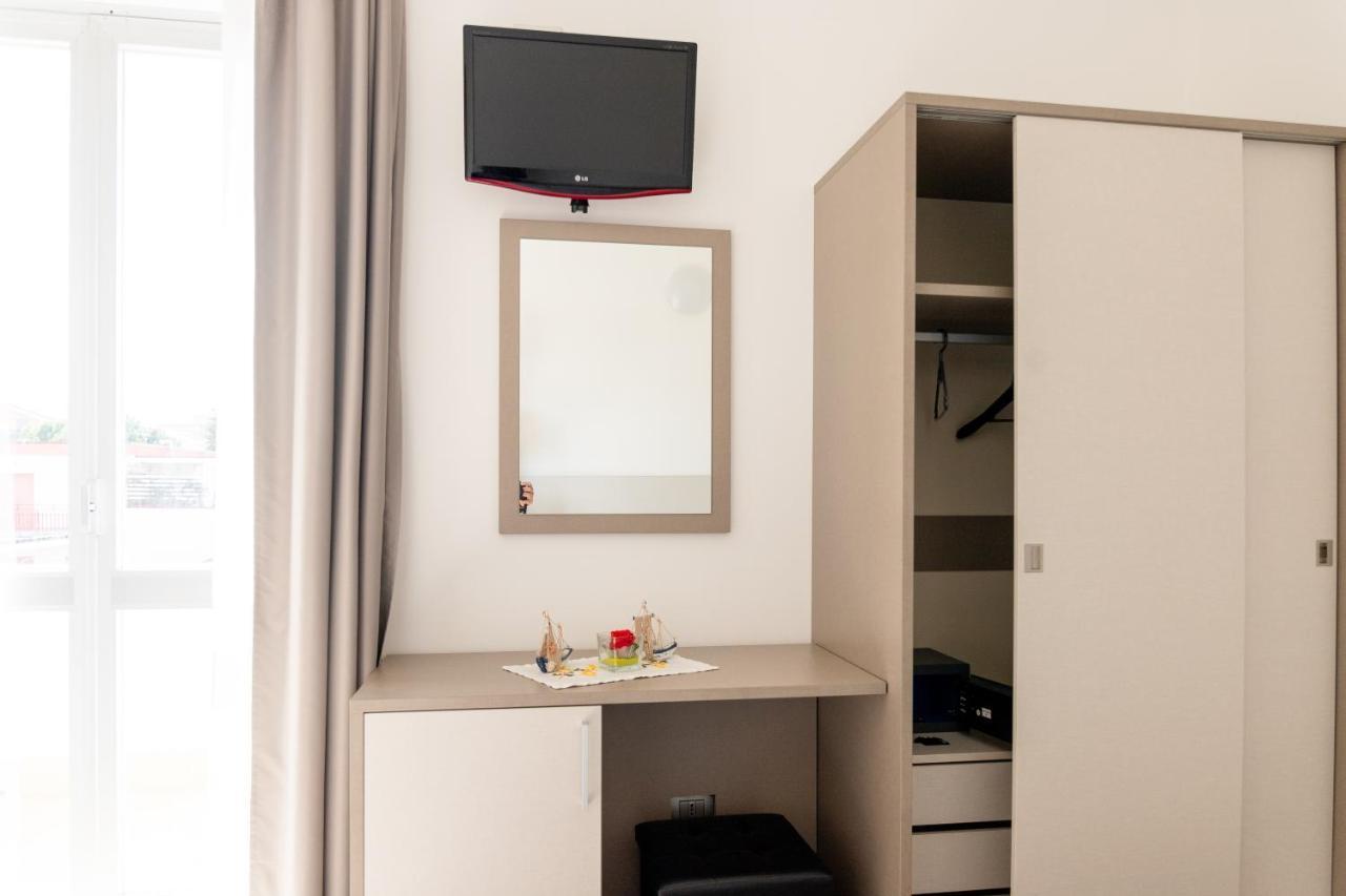 Hotel Capitano Tortoreto Екстериор снимка