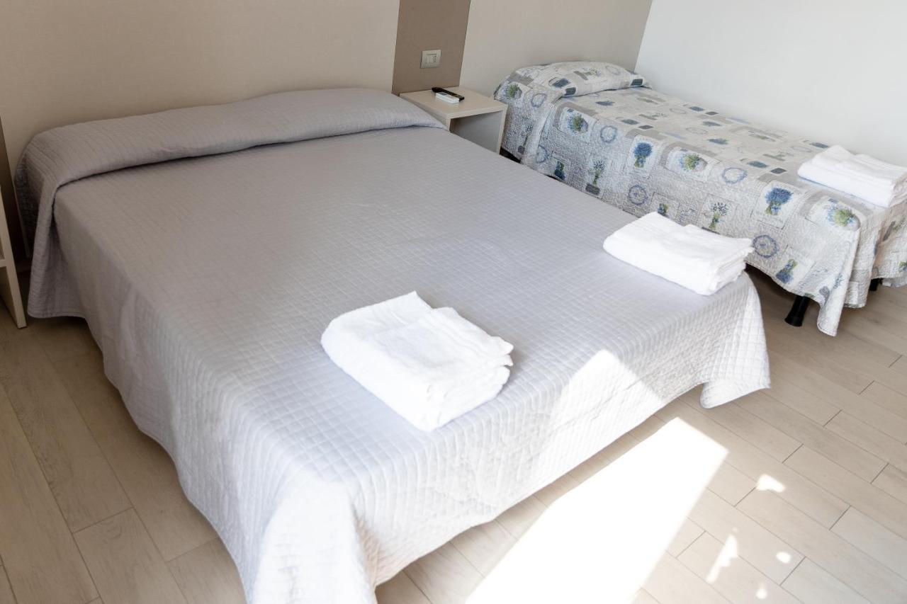 Hotel Capitano Tortoreto Екстериор снимка