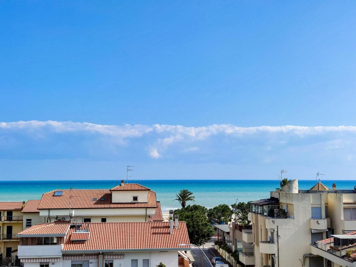 Hotel Capitano Tortoreto Екстериор снимка
