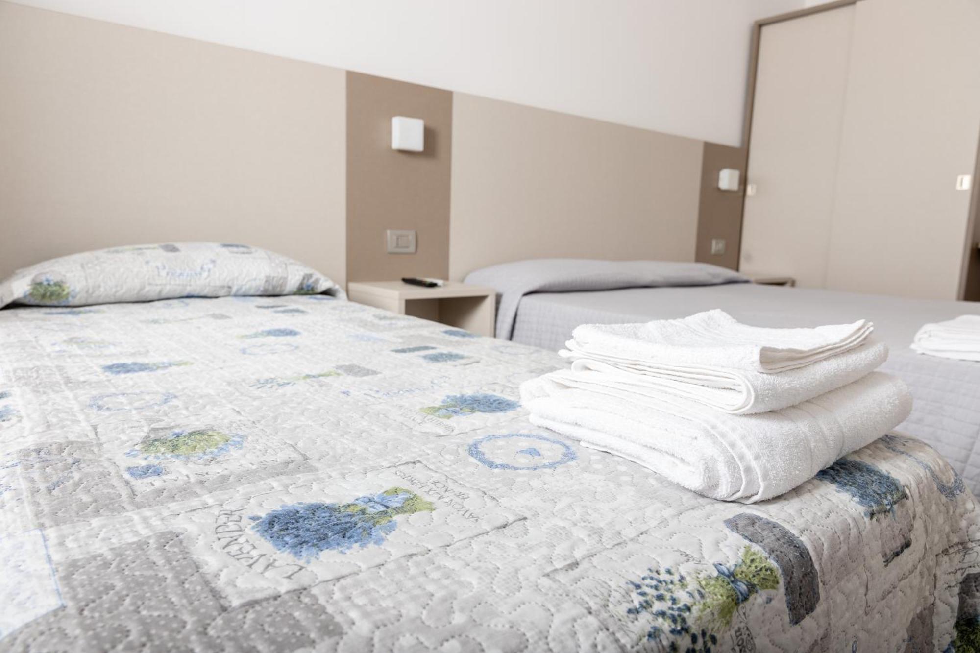 Hotel Capitano Tortoreto Екстериор снимка